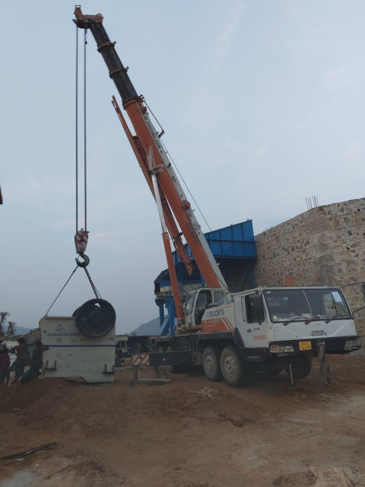 Hydra crane operation
